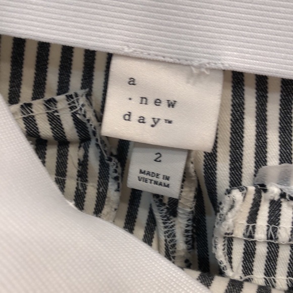A New Day Grey and White Striped Ankle Pants - Picture 5 of 7